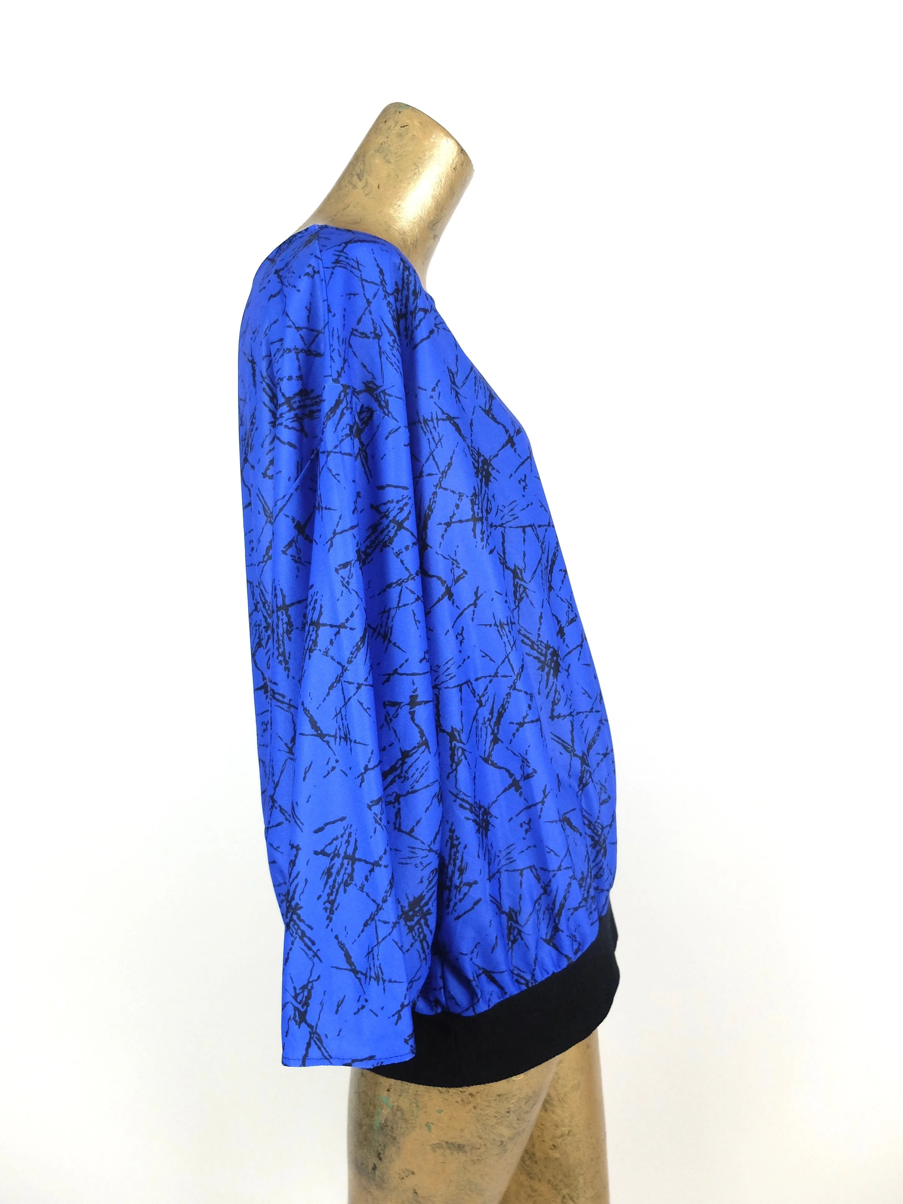 70s Bright Royal Blue Abstract Lines Flowy Long Sleeve Pullover Blouse with Elasticated Waist