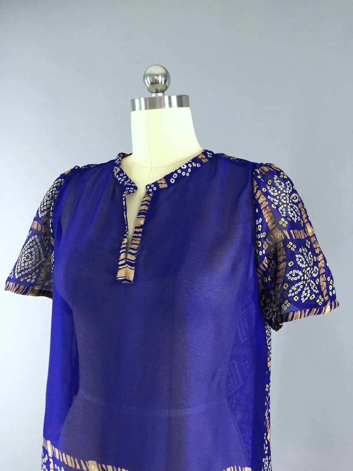 Chiffon Blouse T-Shirt Top / Vintage Indian Sari