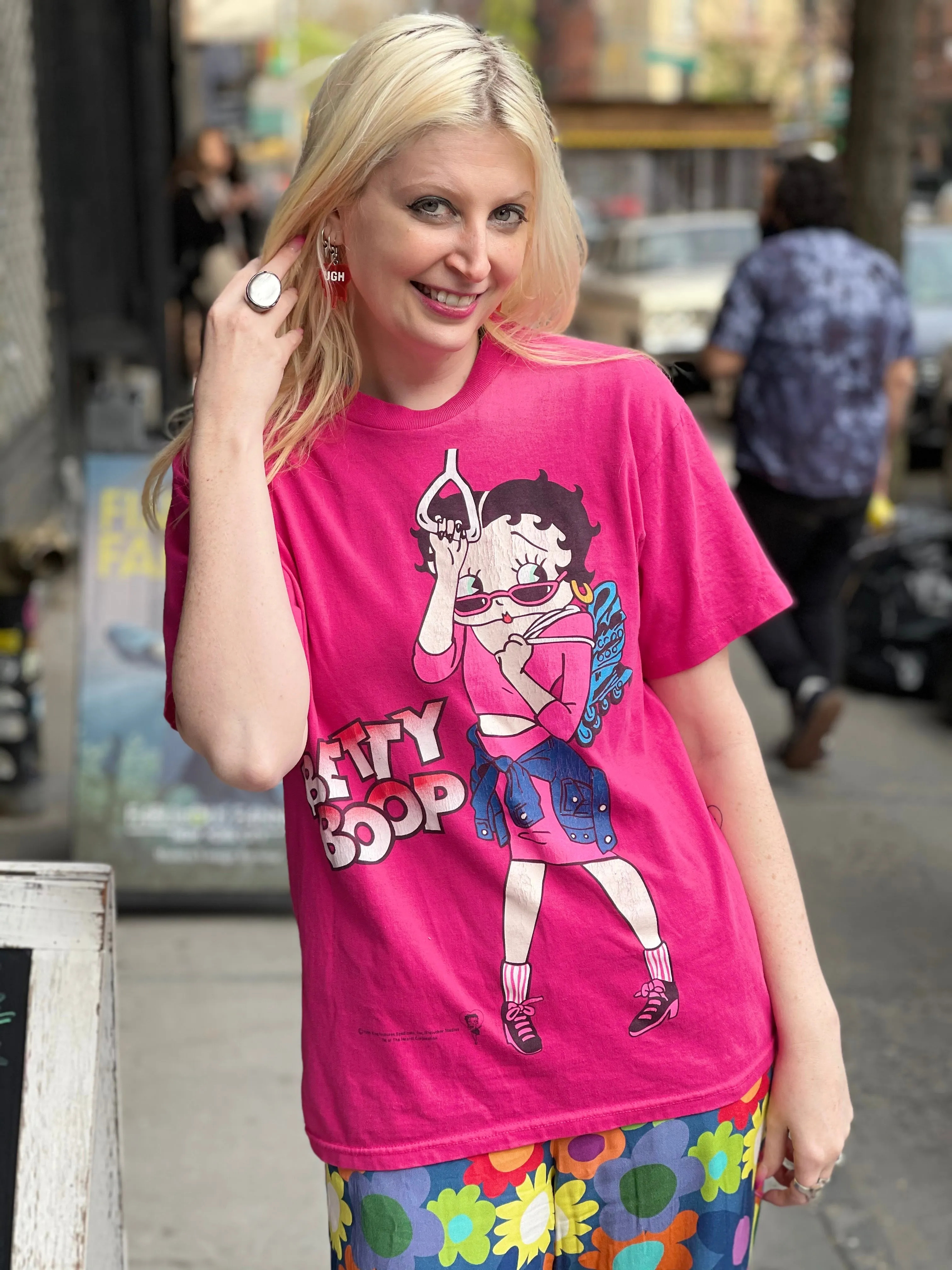 Vintage 1996 Betty Boop Rollerblades T-shirt