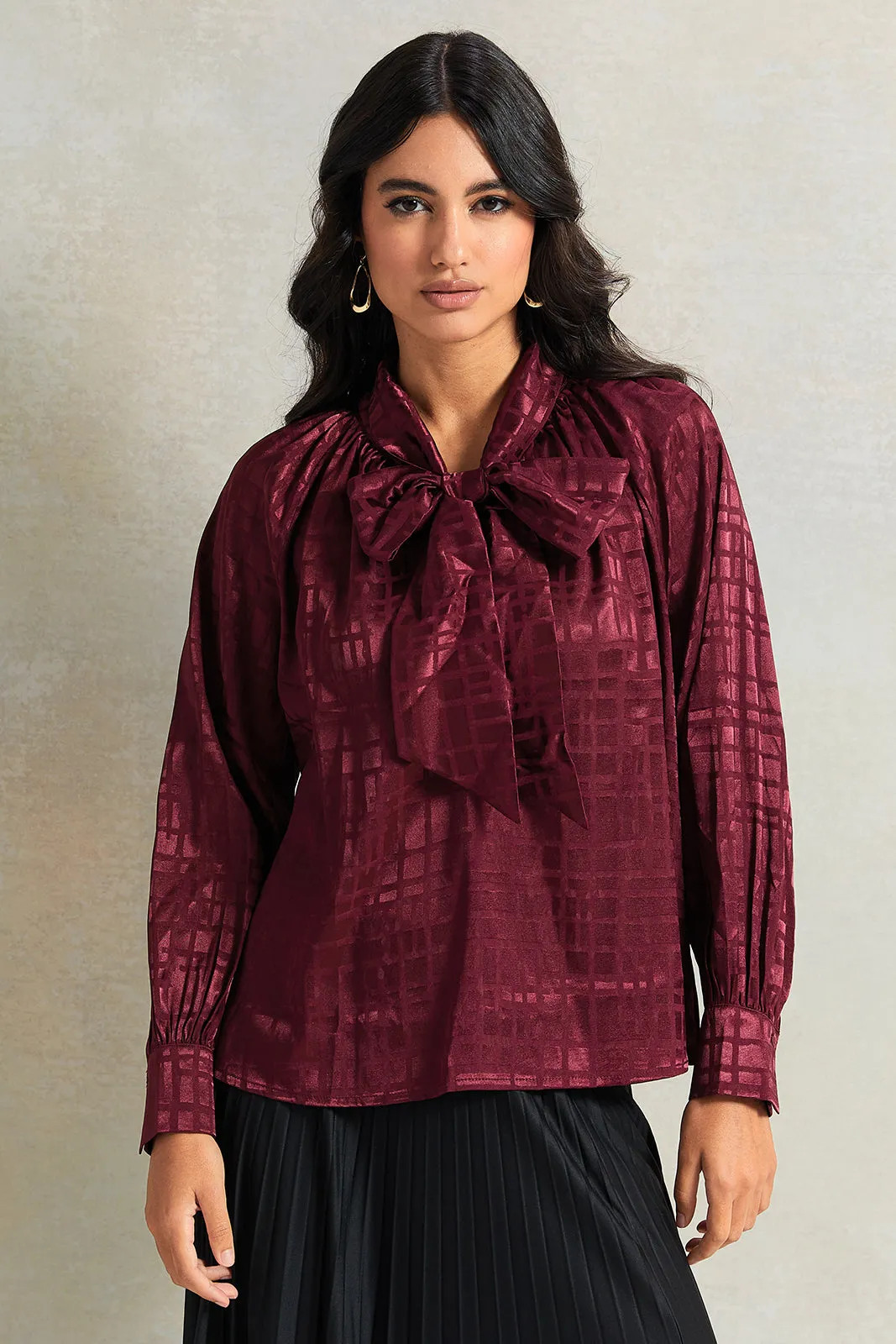 Women Burgundy Pussy Bow Jacquard Blouse