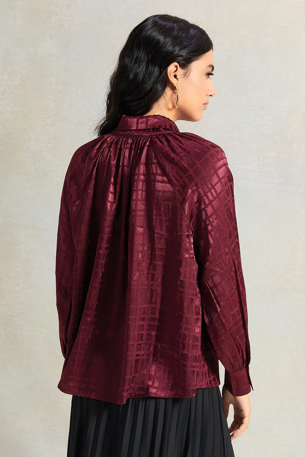 Women Burgundy Pussy Bow Jacquard Blouse